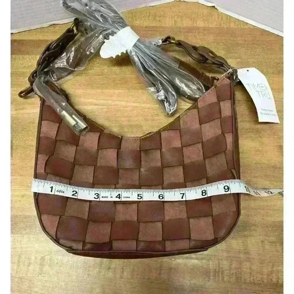 Time and Tru Women's Alice Crossbody Bag Brown Adjustable Handbag Shoulder Weave - Picture 8 of 9